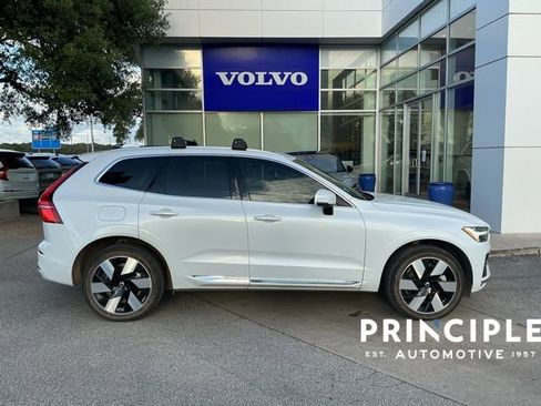 Certified 2023 Volvo XC60 T8 Plus w/ Climate Package AWD/4WD image 3