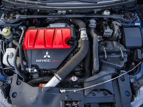 Used 2014 Mitsubishi Lancer Evolution GSR image 18