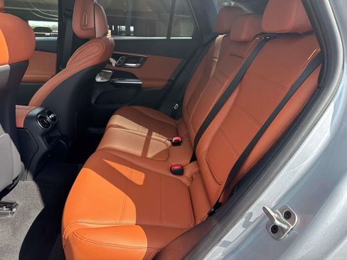 New 2026 Mercedes-Benz GLC 300 image 6