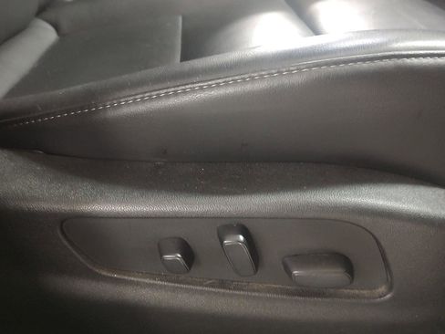 Used 2020 Cadillac XT4 Premium Luxury w/ Cold Weather Package image 5