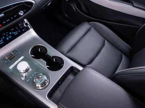 New 2026 Genesis GV80 2.5T Advanced image 26