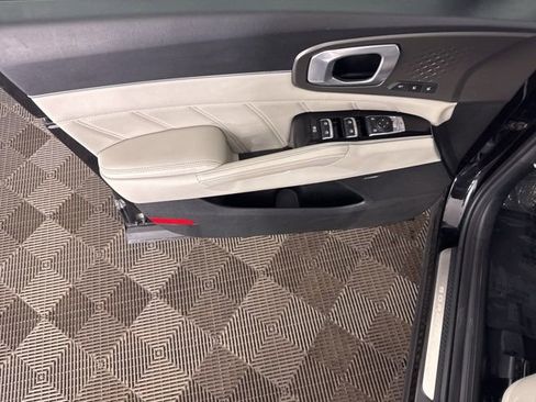 Certified 2023 Kia Sorento SX Prestige image 22