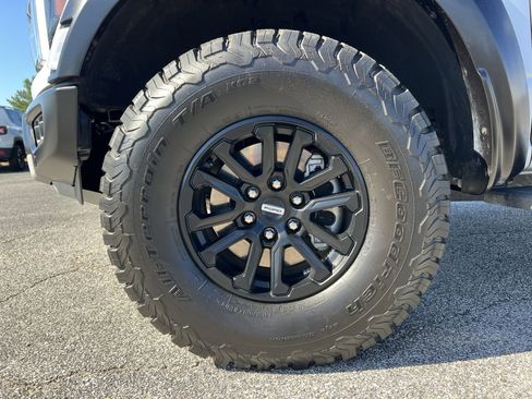 Used 2025 Ford F150 Raptor AWD/4WD image 12