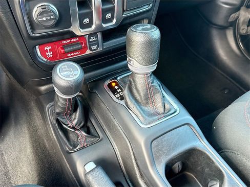 Used 2021 Jeep Wrangler Rubicon image 17