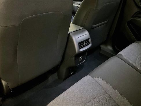 Used 2022 Chevrolet Equinox LT AWD/4WD image 10