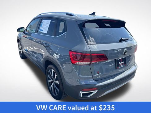 Certified 2023 Volkswagen Taos SE AWD/4WD image 3