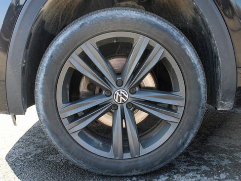 Used 2021 Volkswagen Atlas SE w/ Towing Package image 38