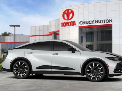 Used 2025 Toyota Crown Platinum image 42