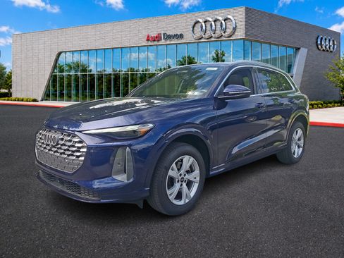 Used 2025 Audi Q5 Premium w/ Convenience Package AWD/4WD image 3