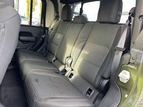 Used 2022 Jeep Gladiator Sport image 19