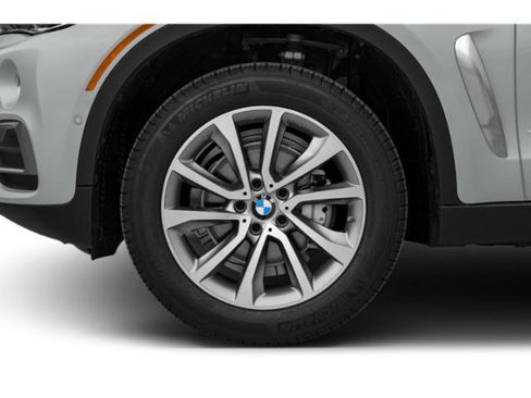 Used 2019 BMW X6 sDrive35i w/ Premium Package RWD image 14
