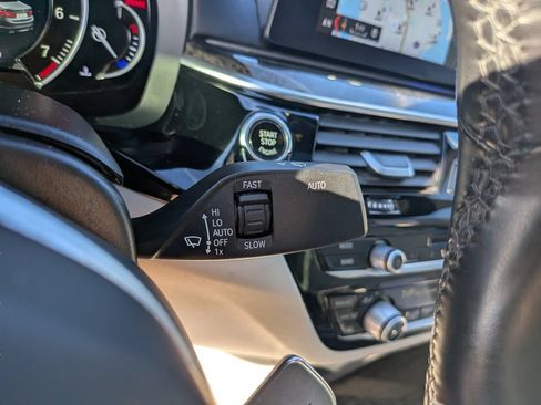 Used 2018 BMW 540i RWD image 31