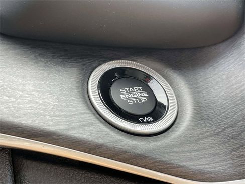 Used 2022 Jeep Grand Cherokee Limited 4xe image 25