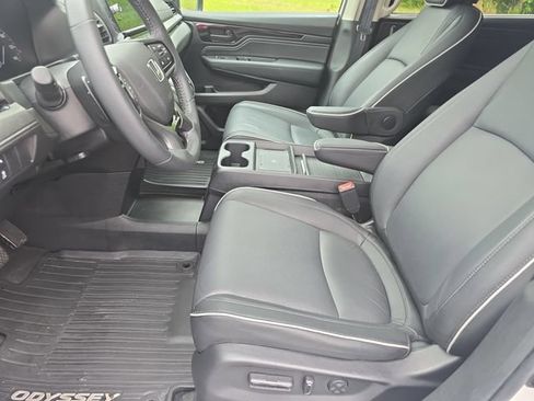 Used 2025 Honda Odyssey Touring image 31