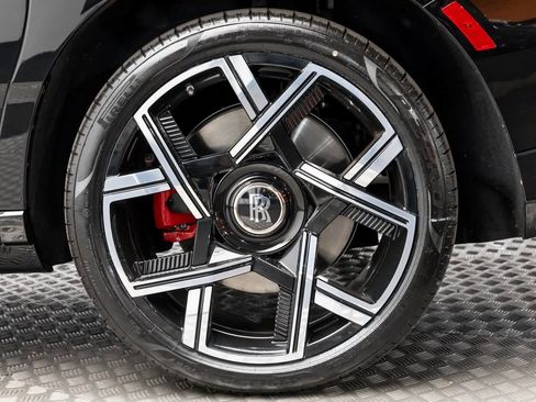New 2026 Rolls-Royce Cullinan Black Badge image 47