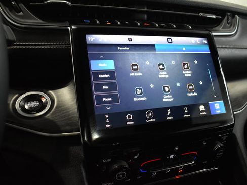 Used 2024 Jeep Grand Cherokee Limited 4xe image 21