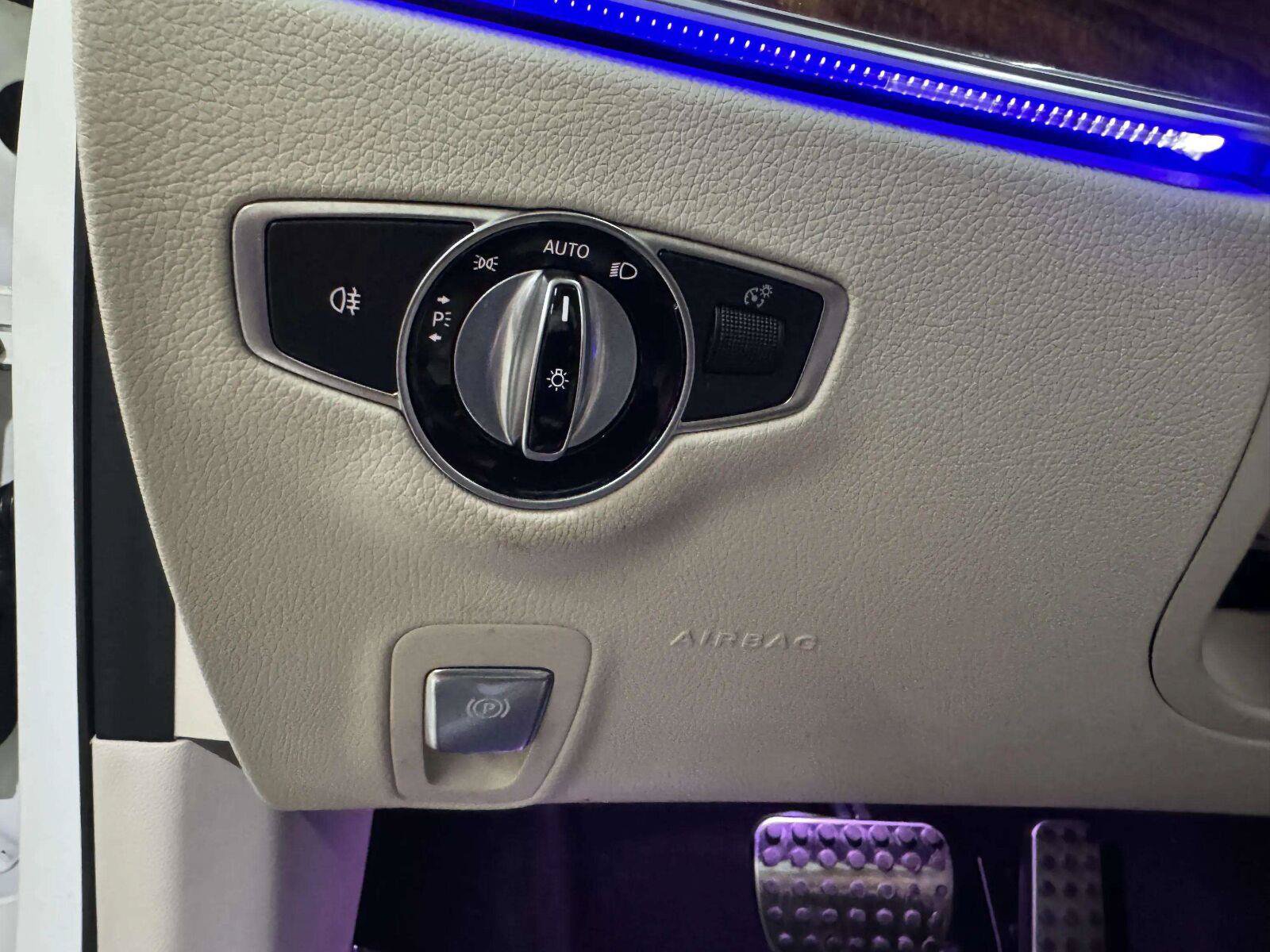 Used 2017 Mercedes-Benz E 300 image 24
