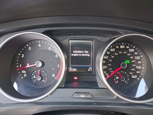 Used 2018 Volkswagen Tiguan S FWD image 14