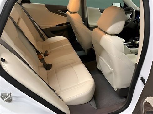Used 2024 Chevrolet Malibu LT image 23