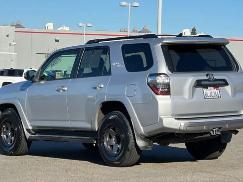 Used 2019 Toyota 4Runner TRD Off-Road Premium image 7