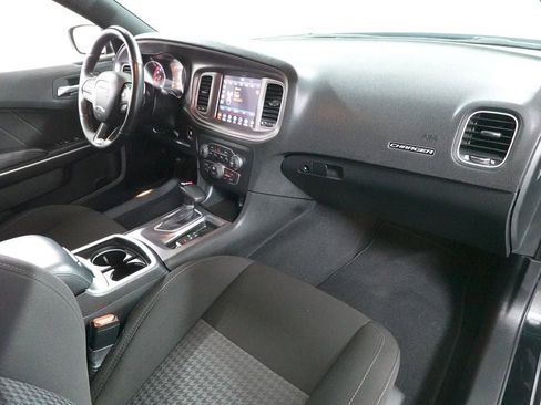 Used 2023 Dodge Charger R/T w/ Technology Group RWD image 32