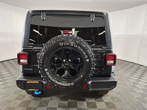 Used 2023 Jeep Wrangler Unlimited w/ Cold Weather Group AWD/4WD image 3