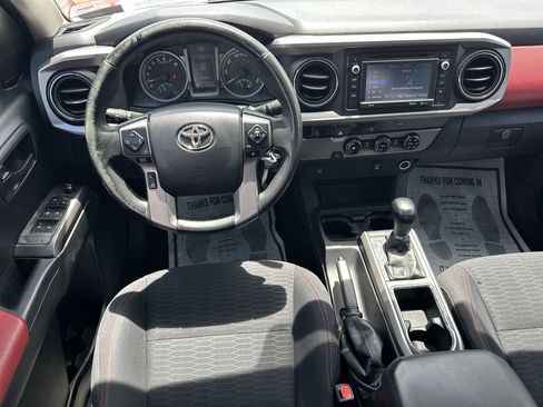 Used 2017 Toyota Tacoma SR5 w/ Tow Package RWD image 23