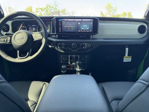 Certified 2025 Jeep Wrangler Unlimited Sport AWD/4WD image 28