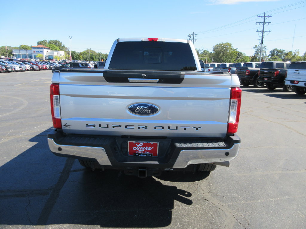 Used 2019 Ford F250 Lariat w/ Lariat Value Package AWD/4WD image 6