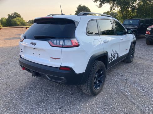 Used 2019 Jeep Cherokee Trailhawk w/ Comfort/Convenience Group AWD/4WD image 7
