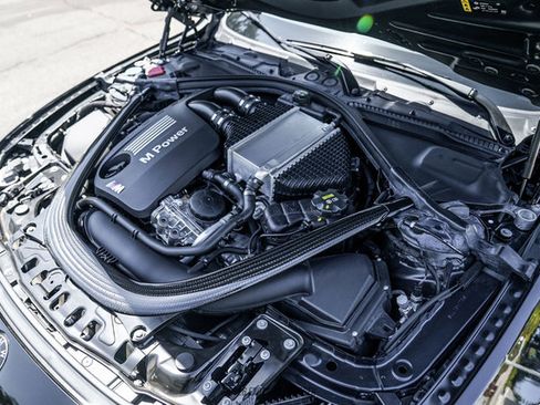 Used 2020 BMW M4 Convertible w/ Competition Package RWD image 26