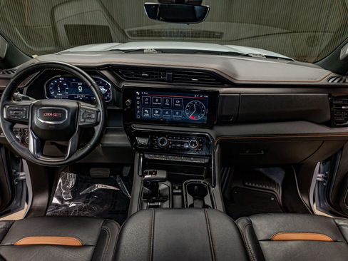 Used 2024 GMC Sierra 1500 AT4 w/ Technology Package image 19