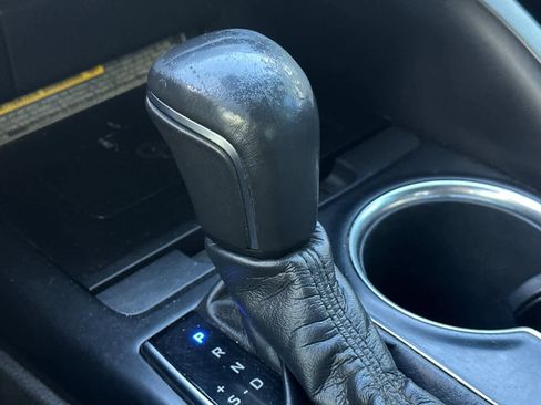 Used 2019 Toyota Camry XSE w/ Navigation Package image 22