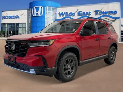 New 2025 Honda Pilot TrailSport