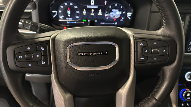 Used 2024 GMC Yukon Denali w/ Denali Reserve Package AWD/4WD image 16