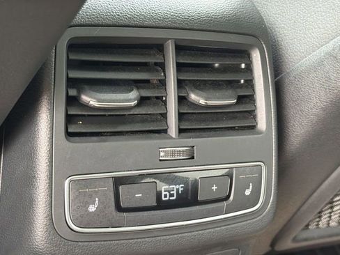 Used 2018 Audi A4 2.0T allroad Premium Plus w/ Premium Plus Package image 27