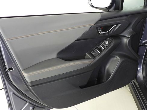 Certified 2025 Subaru Crosstrek 2.5i Limited w/ Crosstrek Mirror Package image 11