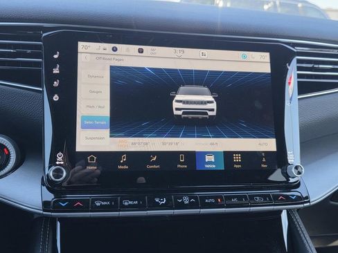 New 2026 Jeep Grand Wagoneer Upland image 32