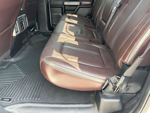 Used 2015 Ford F150 Platinum w/ Equipment Group 701A Luxury AWD/4WD image 16