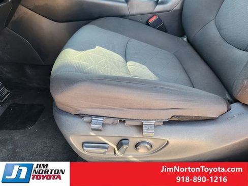 Used 2024 Toyota RAV4 XLE image 25