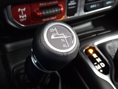 New 2026 Jeep Gladiator Mojave AWD/4WD image 17