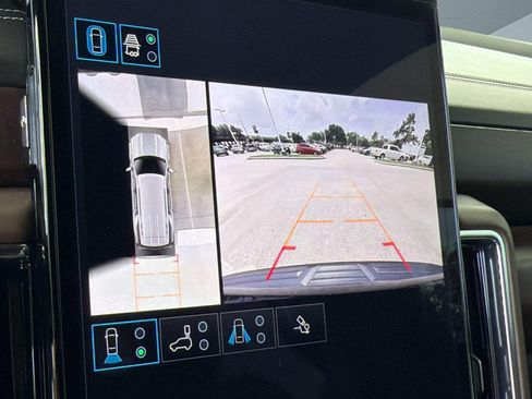 Used 2025 GMC Yukon Denali Ultimate w/ LPO, Floor Liner Package AWD/4WD image 17