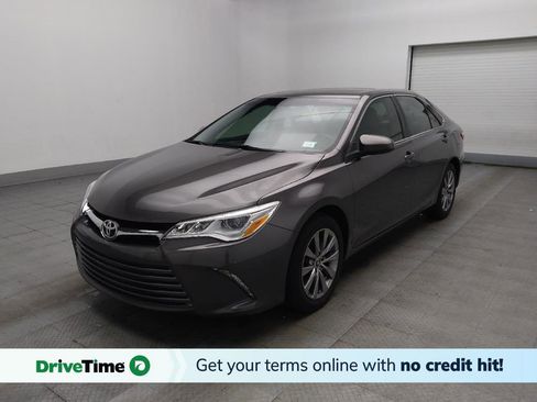 Used 2015 Toyota Camry XLE image 1