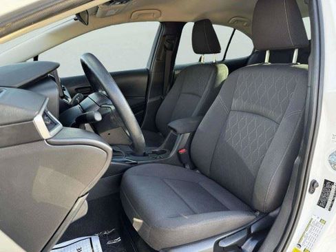 Used 2024 Toyota Corolla LE FWD image 21
