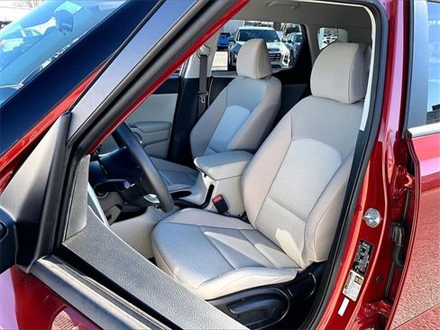 Used 2023 Kia Soul LX w/ LX Technology Package image 10