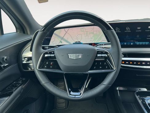 Used 2026 Cadillac Lyriq Sport RWD image 14