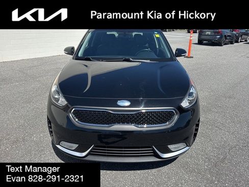 Used 2019 Kia Niro S Touring FWD image 2