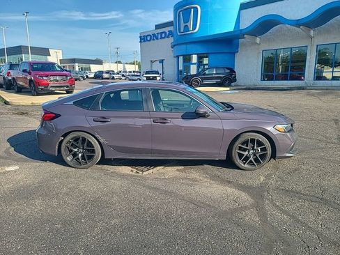 Used 2023 Honda Civic Sport Touring image 6
