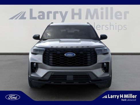 New 2026 Ford Explorer ST-Line w/ ST-Line Street Pack image 6