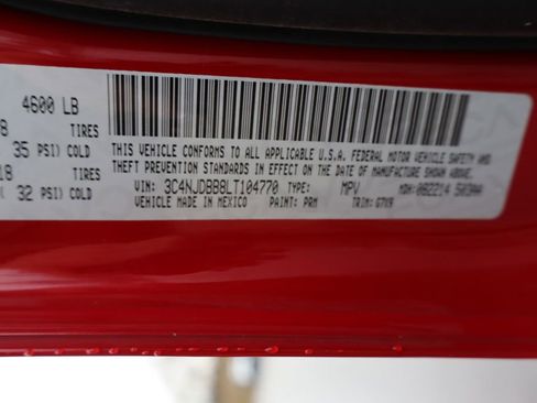 Used 2020 Jeep Compass Latitude image 46